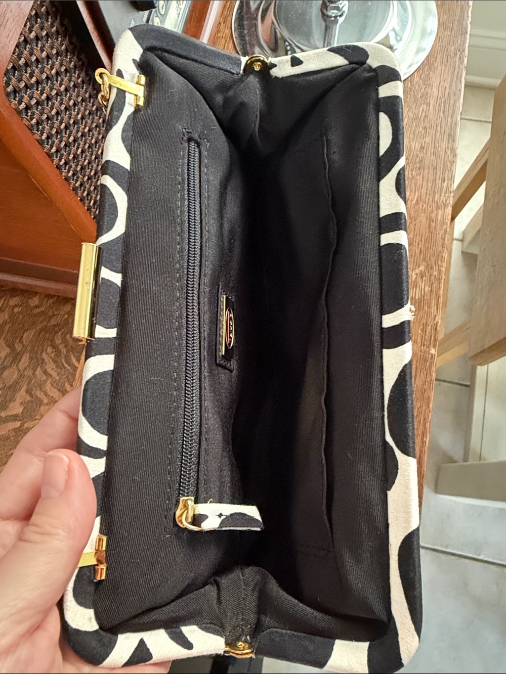 Talbots frame clutch with gold chain shoulder strap, black and white print w/bow - Picture 6 of 7